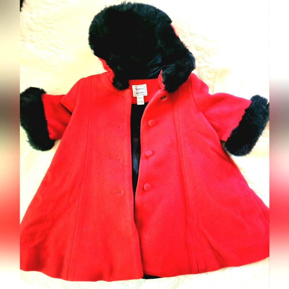 Vintage girls wool coat with faux fur trim